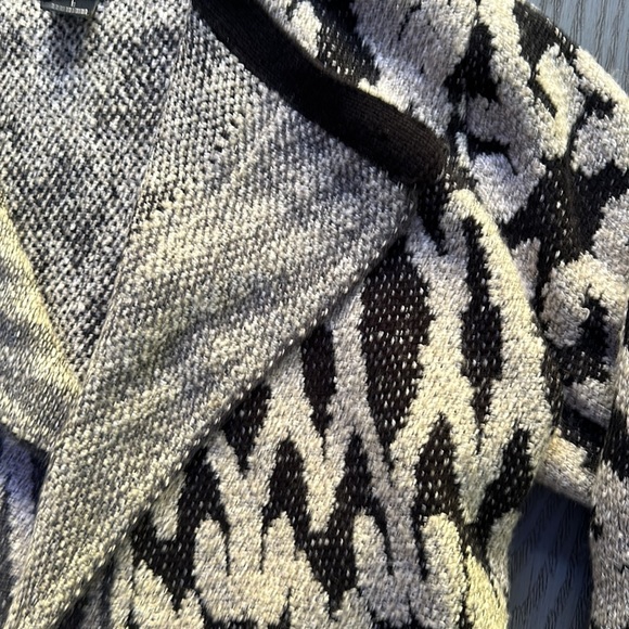 Lucky Brand Cardigan - Picture 3 of 8